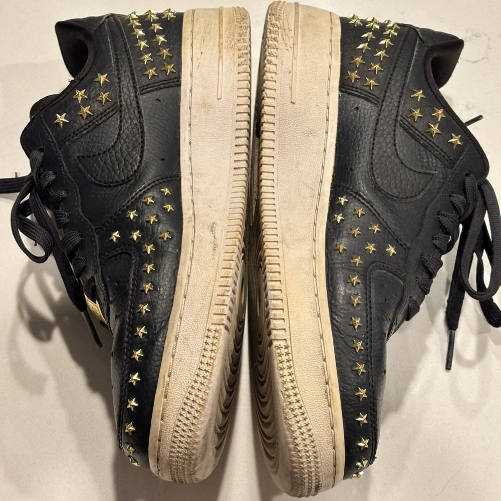 Nike Air Force 1 07 XX GOLD Low Star Studded Black & White Sneakers - Women’s 7 - Picture 12 of 14